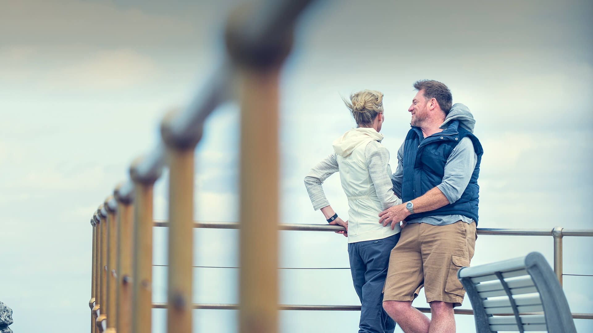Irish dating in Australia symbolized by a man and a woman standing at a dock