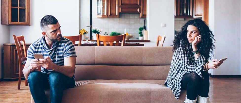 7 Easy Ways to Politely Turn Down a Date Online how to let someone down gently online dating